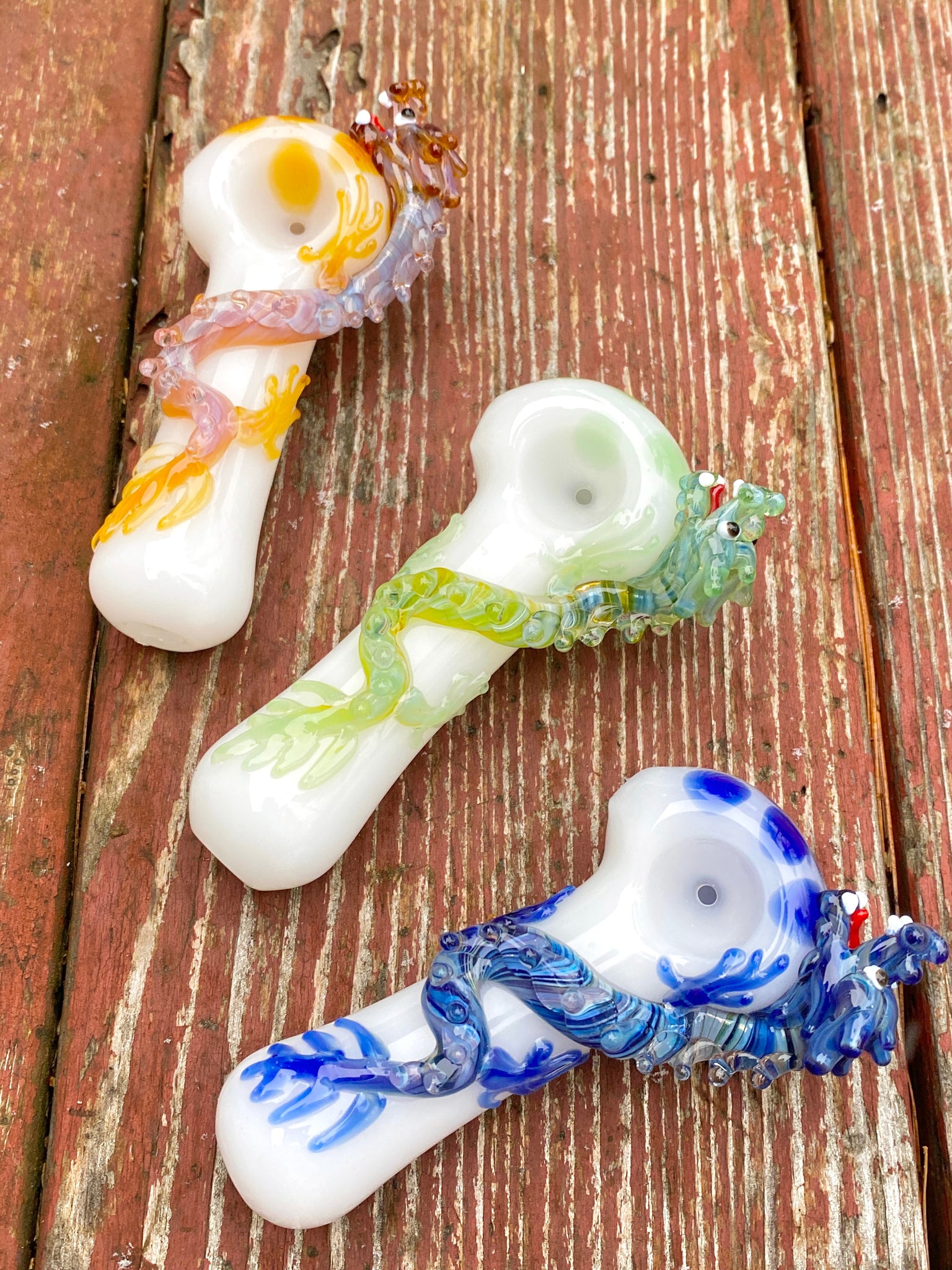 Glass Dragon Pipe, Hand Blown Pipe, QQ201-DR – Apollo Glassworks
