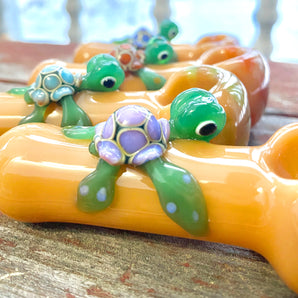 Glass Sea Turtle Pipe, Hand Blown Pipe, QQ203-ST