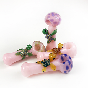 Glass Pink Sea Turtle Pipe, Hand Blown Pipe, QQ207-ST