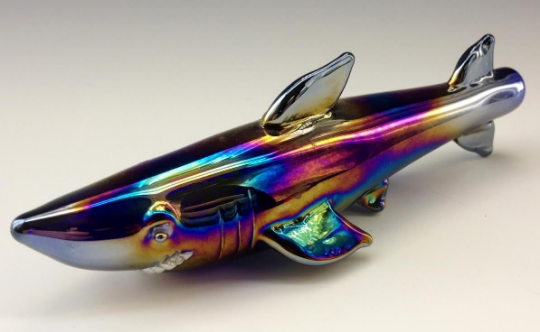 Glass Pipe Smoking Tobacco Iridescent Dolphin, HP149M – Apollo Glassworks